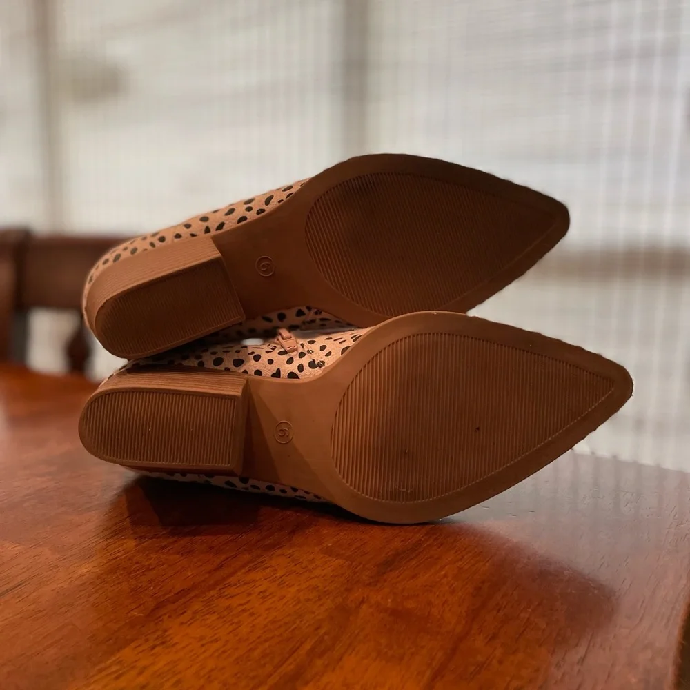 Jolimall Joli Cheetah Print Ankle Boot - Picture 3 of 4